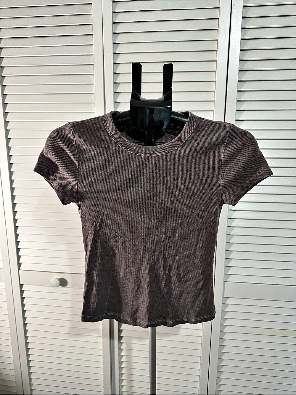Old Navy Snug Ribbed Crew-Neck T-Shirt Brown & Green XS